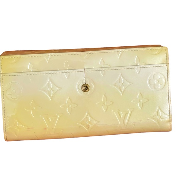 Lemon Cream Louis Vuitton Vernis Snap Wallet with Dusty and Drawer Box with Pull - Picture 14 of 16